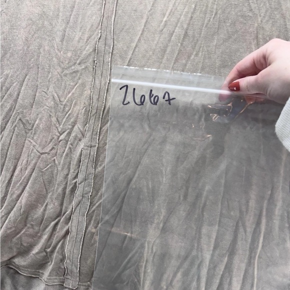 Kori Taupe V-Neck Short Sleeve Top - Picture 7 of 7